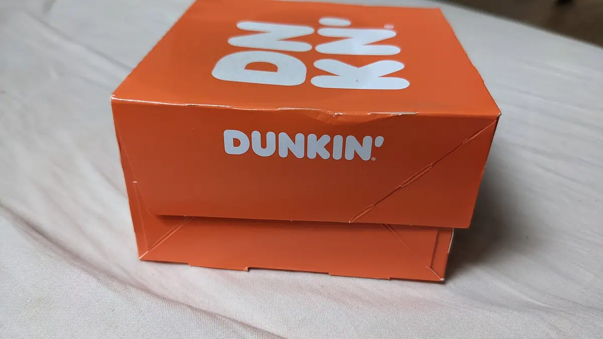 Coffee and Donuts – doughnut shop in Orbiston, Bothwell